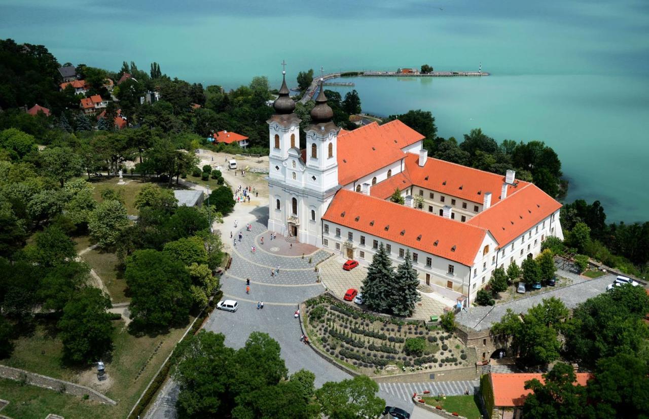 Napkelte Apartman Tihany Exterior photo